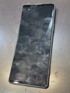 Xperia 1 III 本体の歪み（正面）